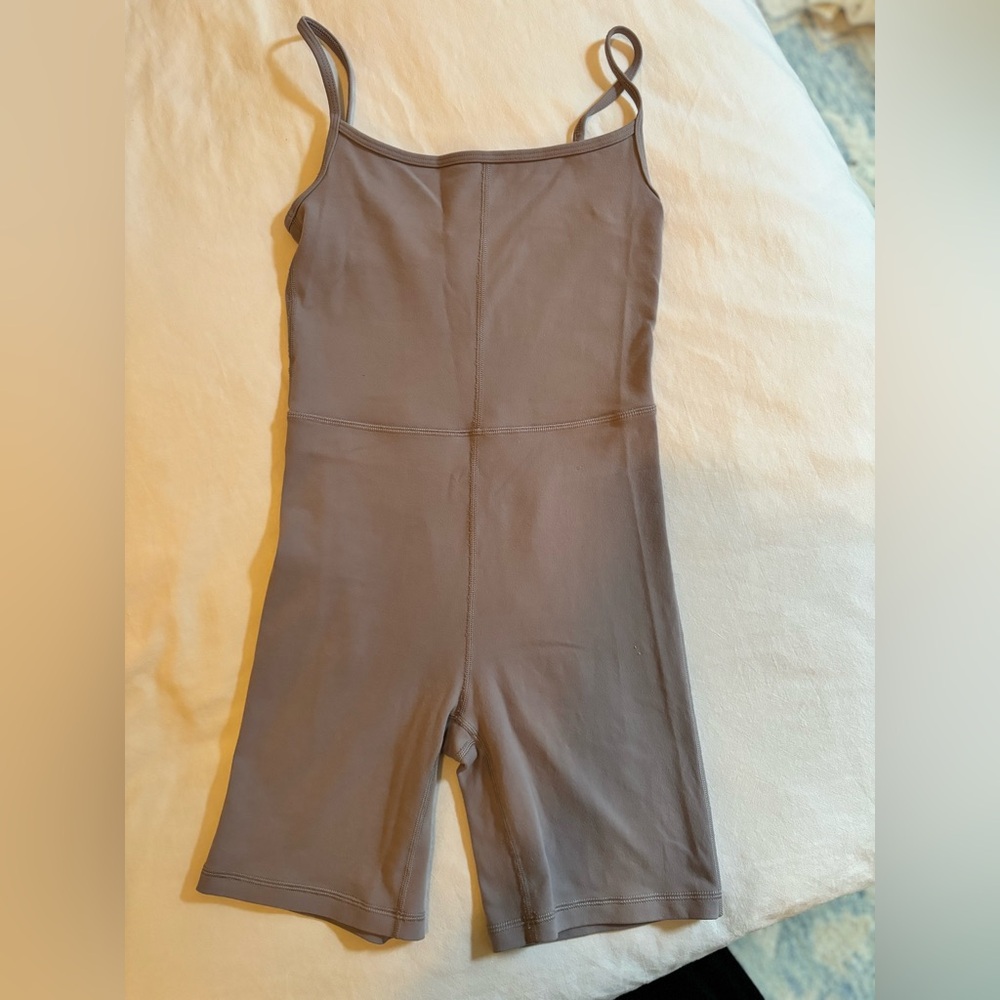 aritzia workout onesie. TNA